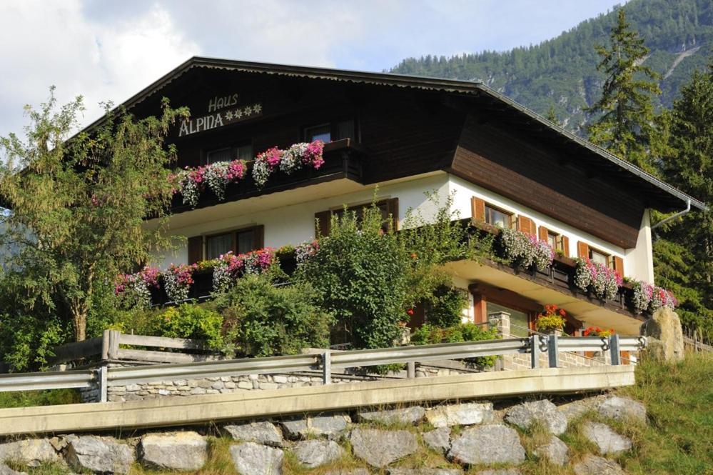 Haus Alpina Häselgehr Exterior foto
